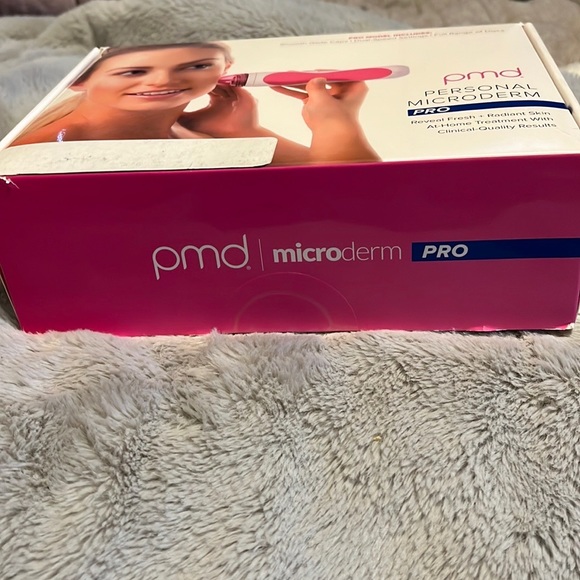 Bundle both together (lip plumping and microderm) - Picture 5 of 5